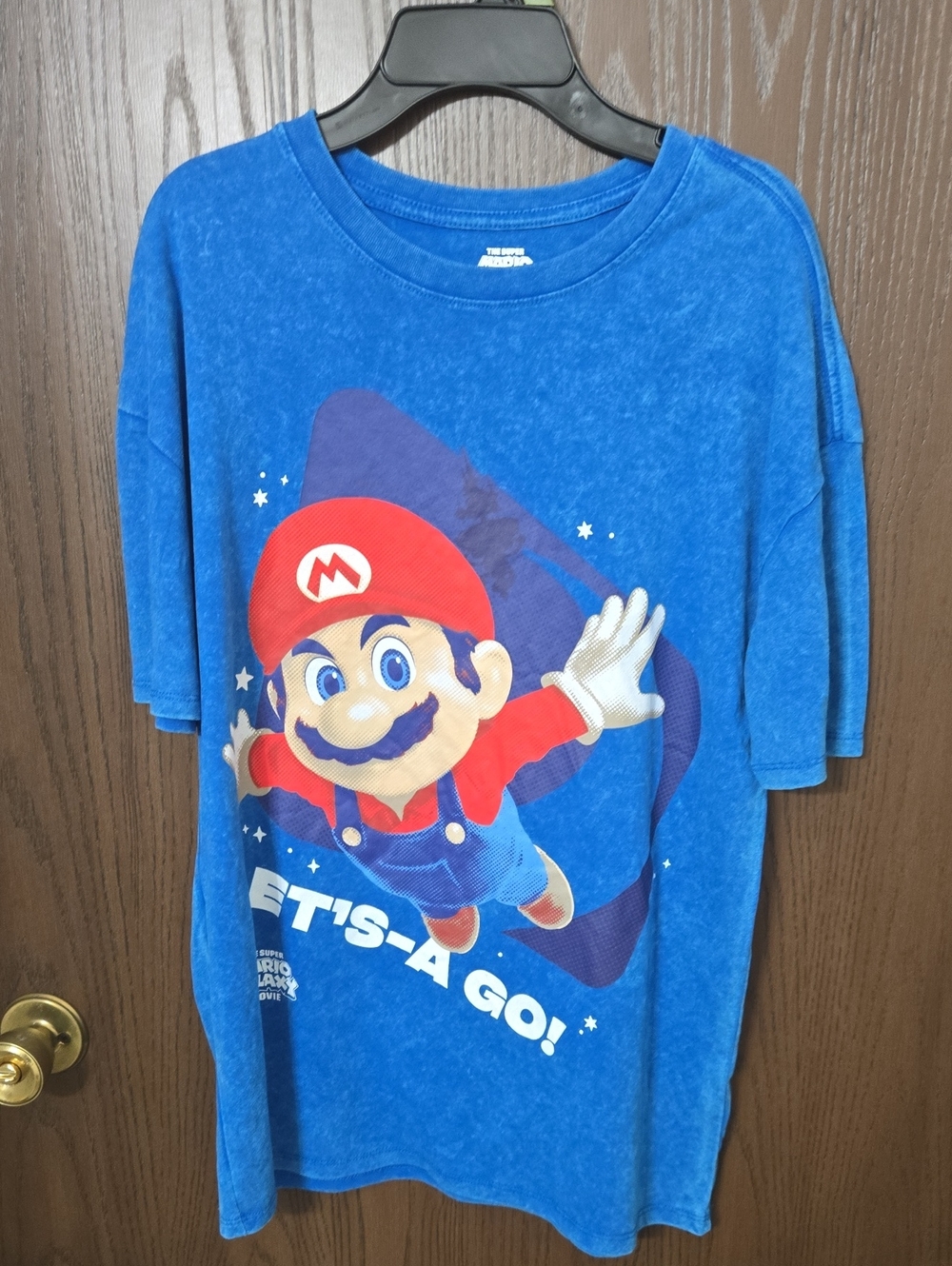 Nintendo Blue Super Mario Graphic Tee with Red Accents.Size XL